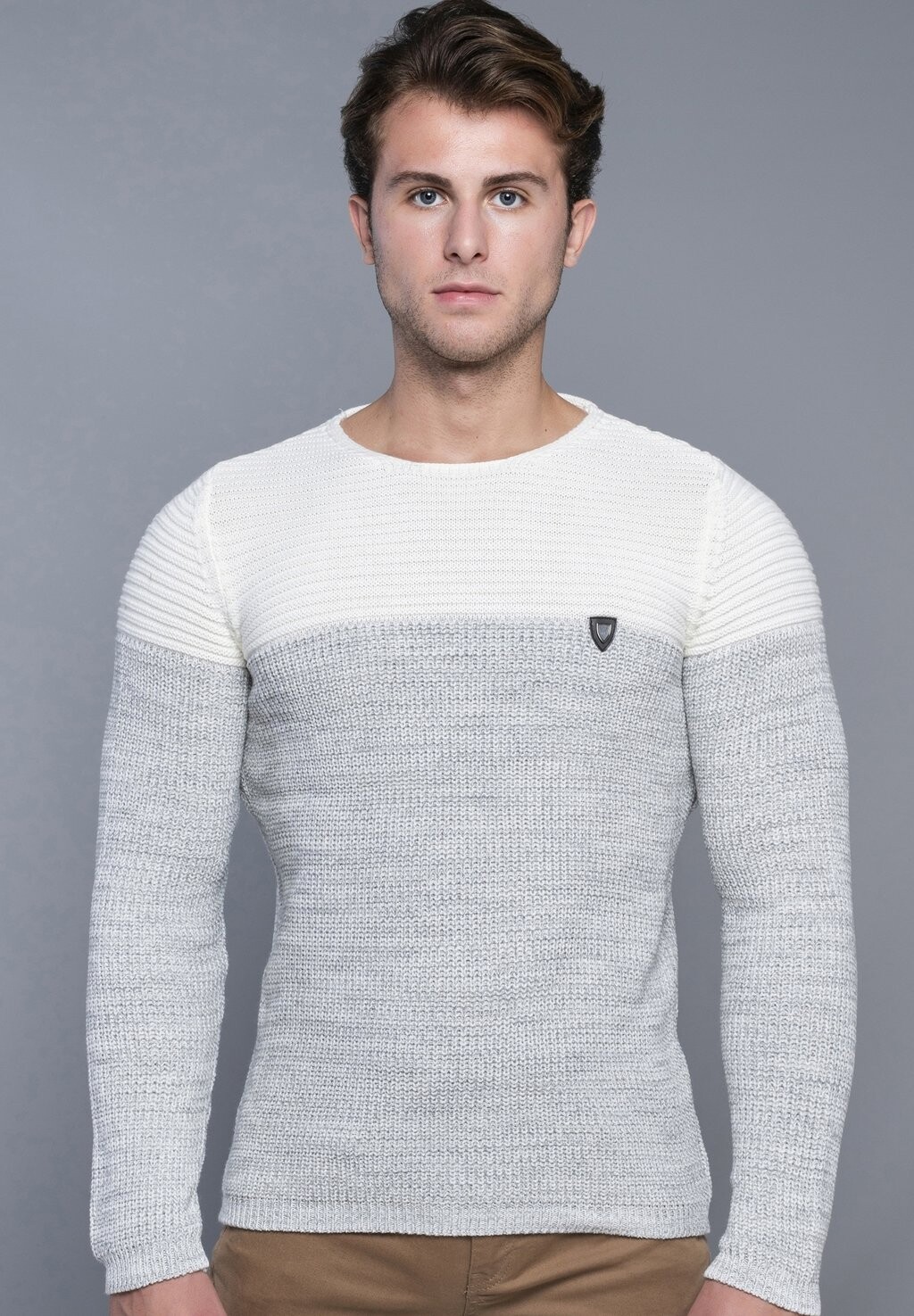 

Свитер Rundhals Mit Logopatch CARISMA, цвет weiß