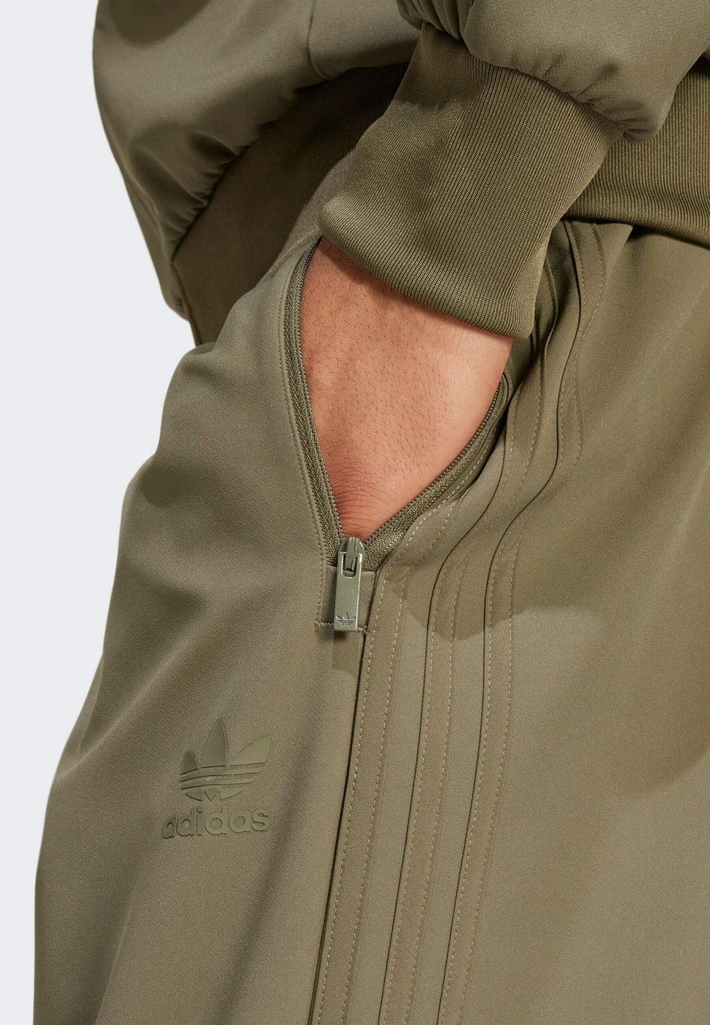 

Спортивные брюки BONDED adidas Originals, оливковый