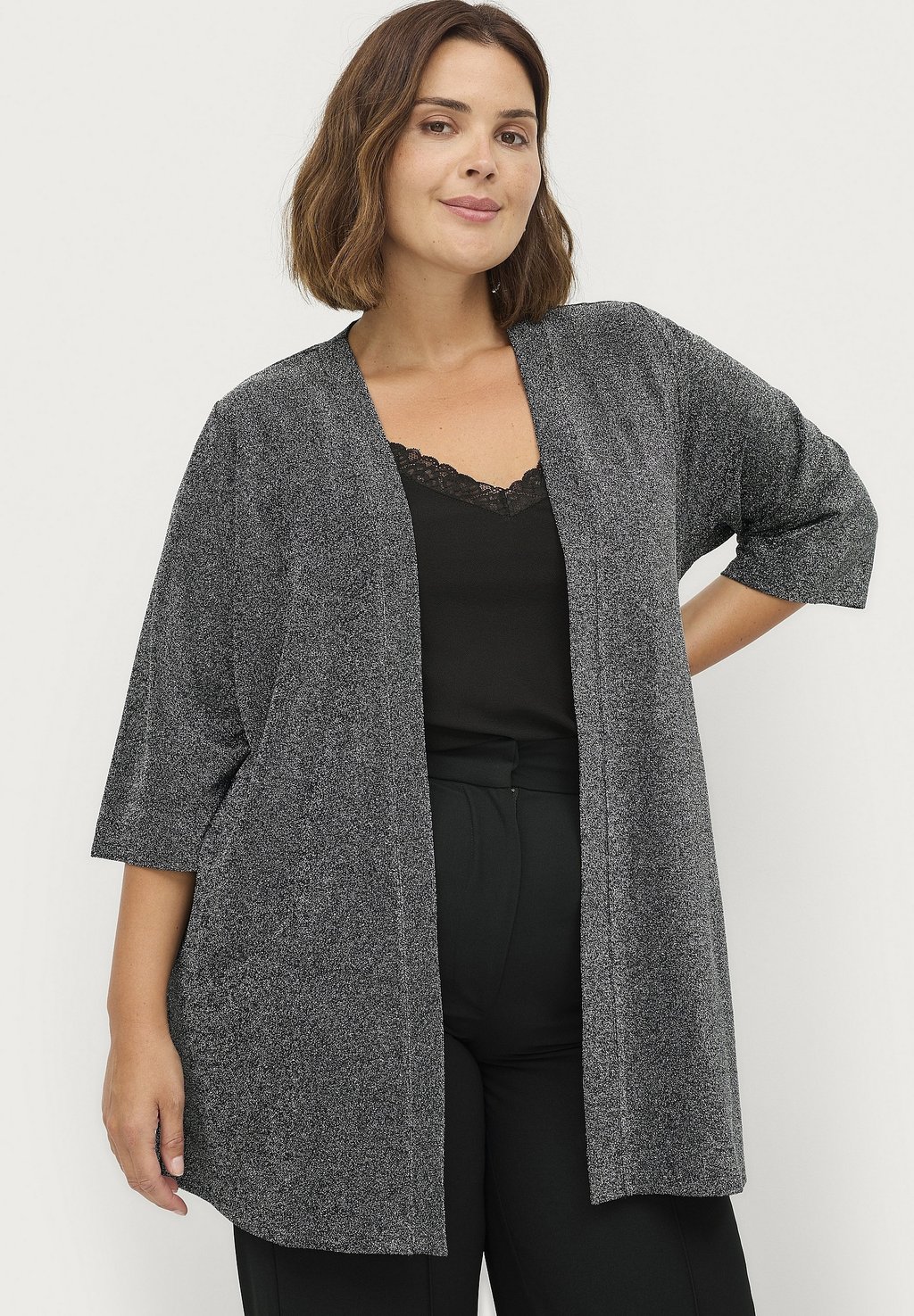 

Короткое пальто KAFTAN Ellos Plus collection, черный