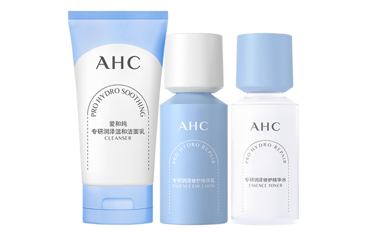 

Набор AHC Sample Set B5 с тоником, эмульсией и очищающим средством для ухода за кожей увлажнение и питание 30мл+20мл+20мл A.H.C