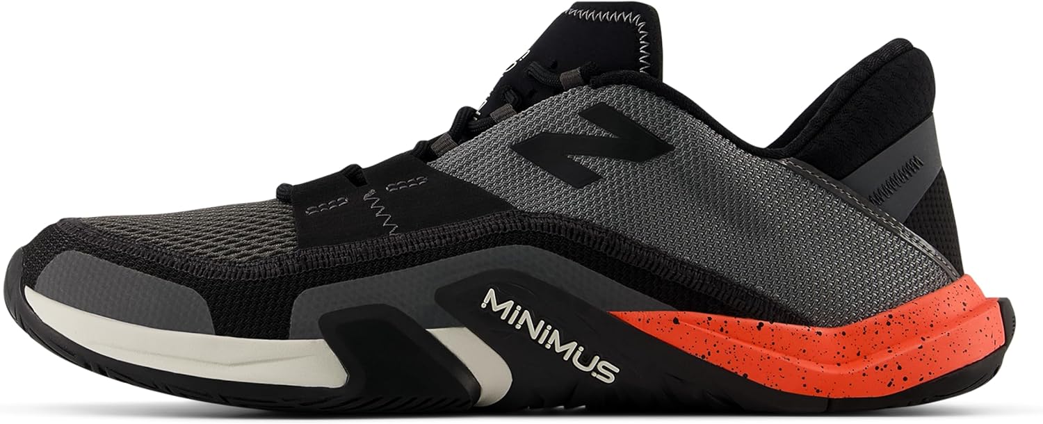 Кроссовки New Balance Men's Minimus Tr V2 для тренинга, белый/черный/красный — фото 2