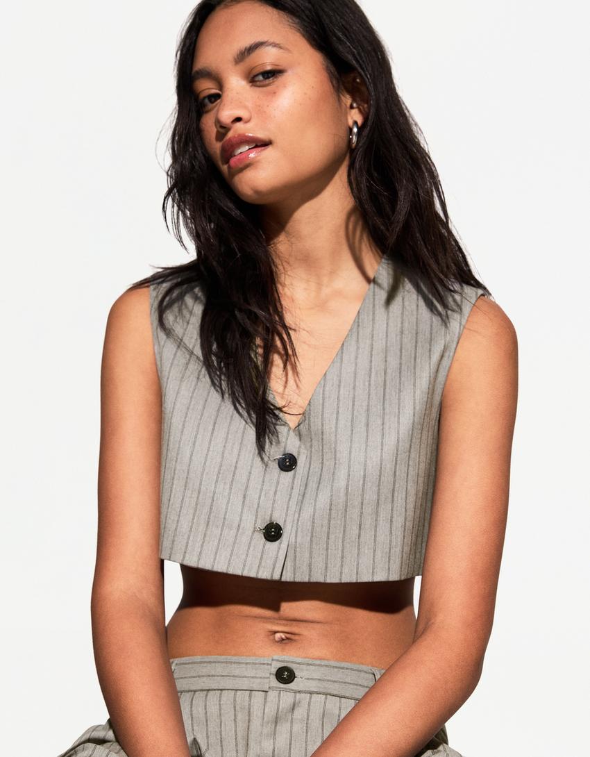 

Укороченный жилет Bershka, серый