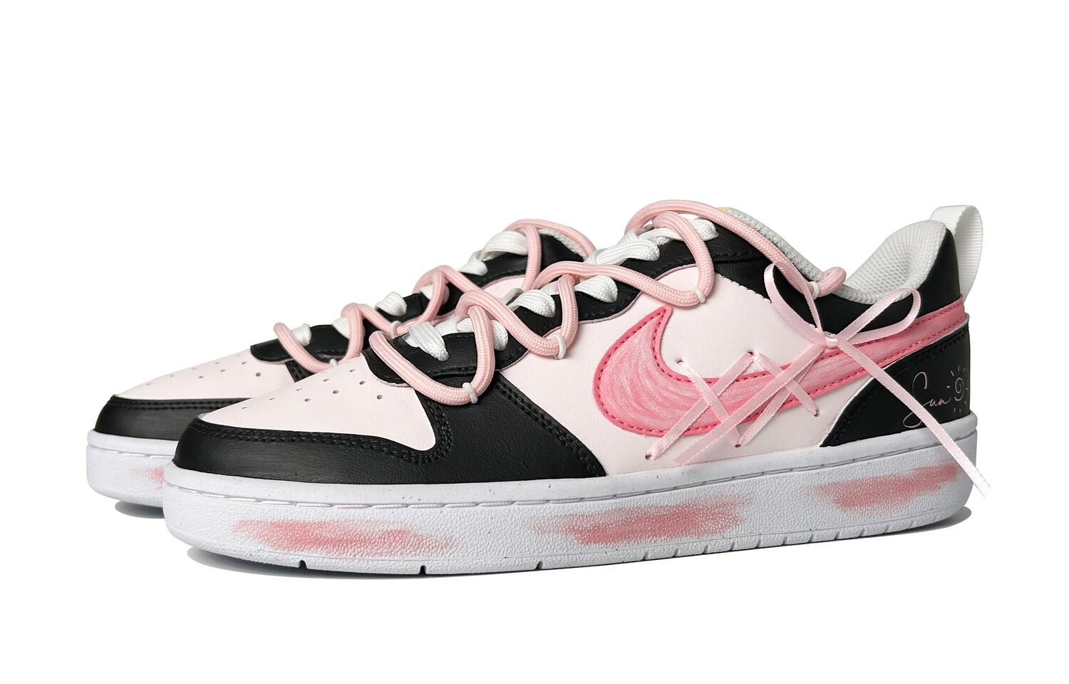 

Женские кроссовки для скейтбординга Nike Court Borough Low, Black/Pink