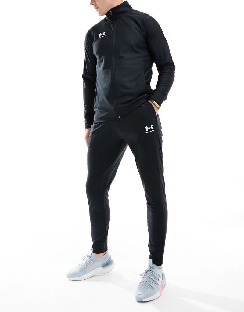 

Черный спортивный костюм Under Armour Challenger Pro