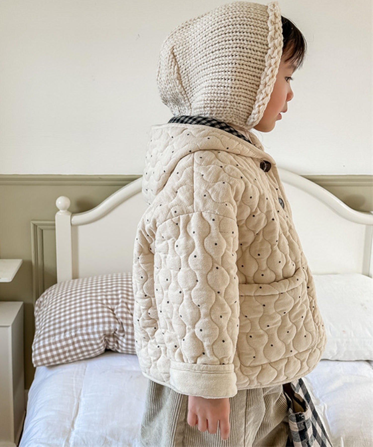 Стеганая куртка с капюшоном Aimoha Kids, off white — фото 2