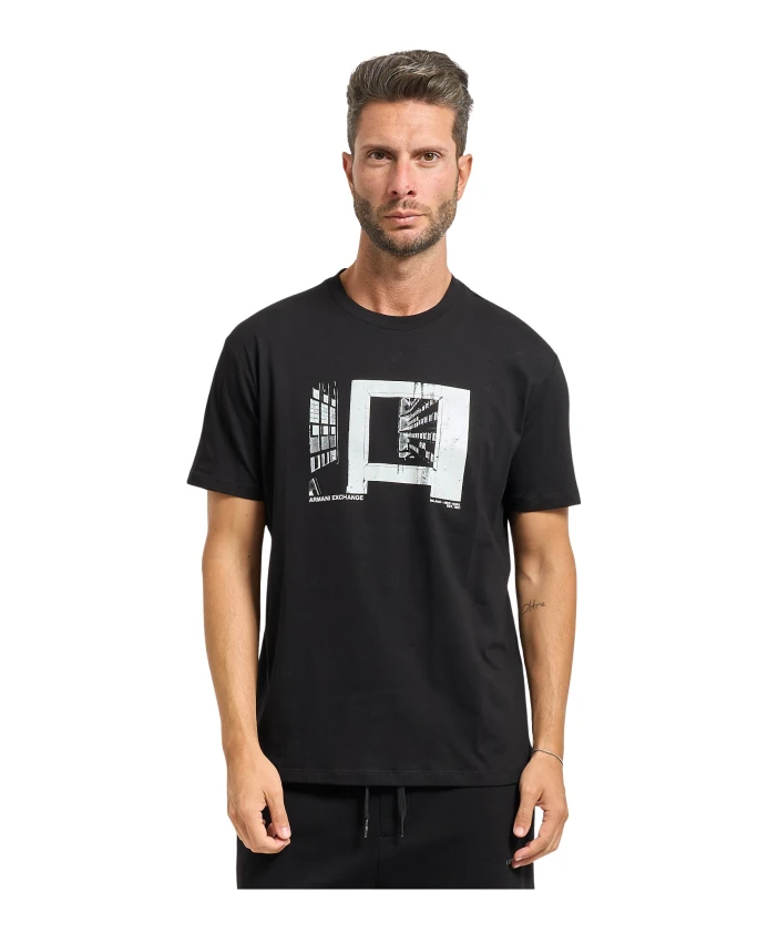 

Мужская футболка с круглым вырезом и логотипом, черная. Armani Exchange, черный
