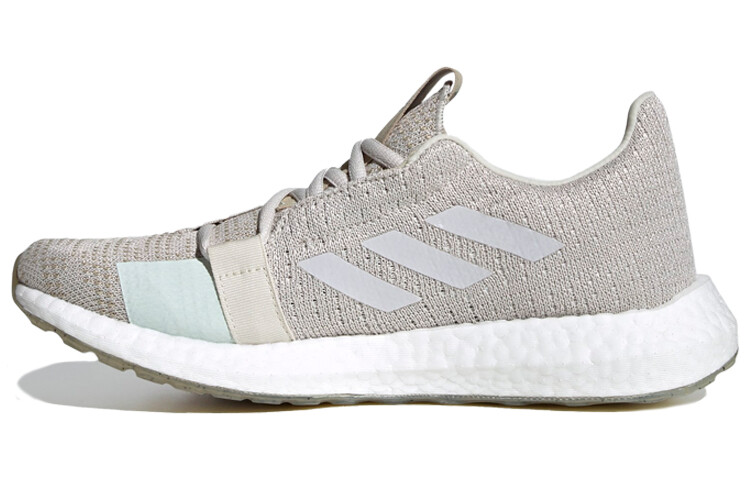 

Кроссовки женские Senseboost Go Running с низким верхом серые/белые/зеленые Adidas