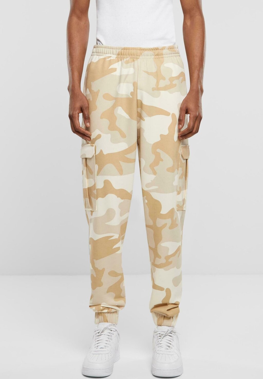 

Брюки карго WIDE CAMO Urban Classics, песочный