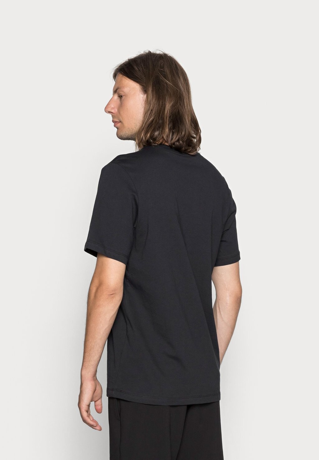 Футболка с принтом TEE ICON FUTURA UNISEX Nike, черный/белый — фото 3