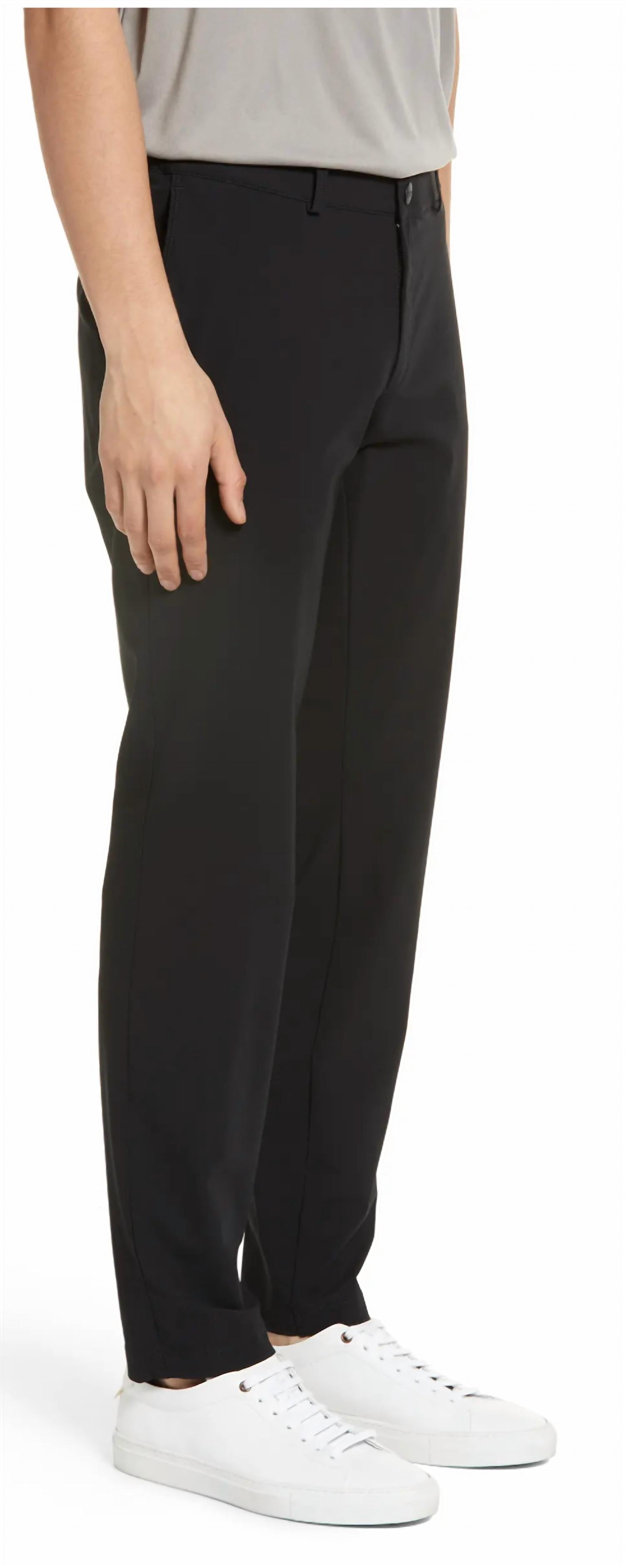 

Брюки Silvio Flat Front черного цвета 02 Brax