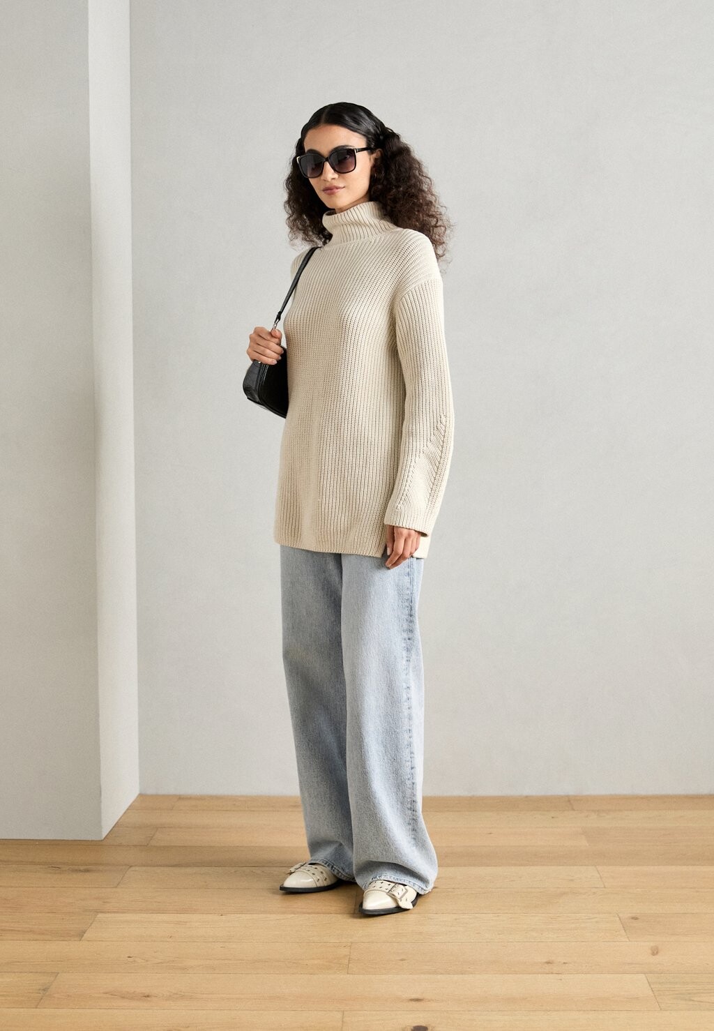 

Джемпер LONGSLEEVE STAND UP COLLAR Marc O'Polo, кремовый