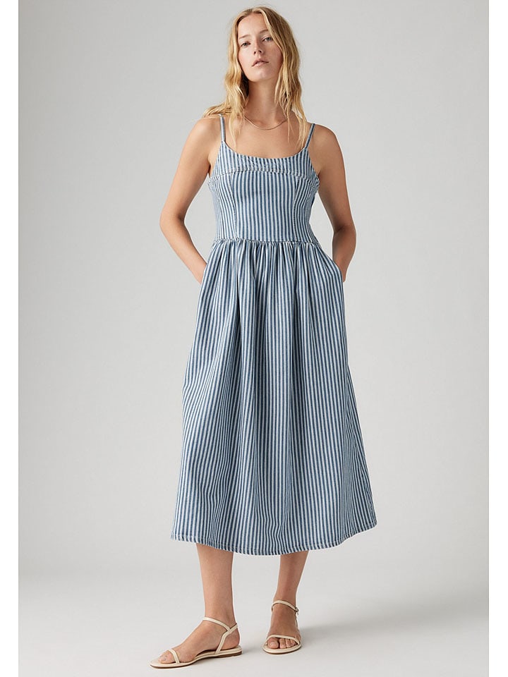 

Levi's Платье светло-голубого/белого цвета