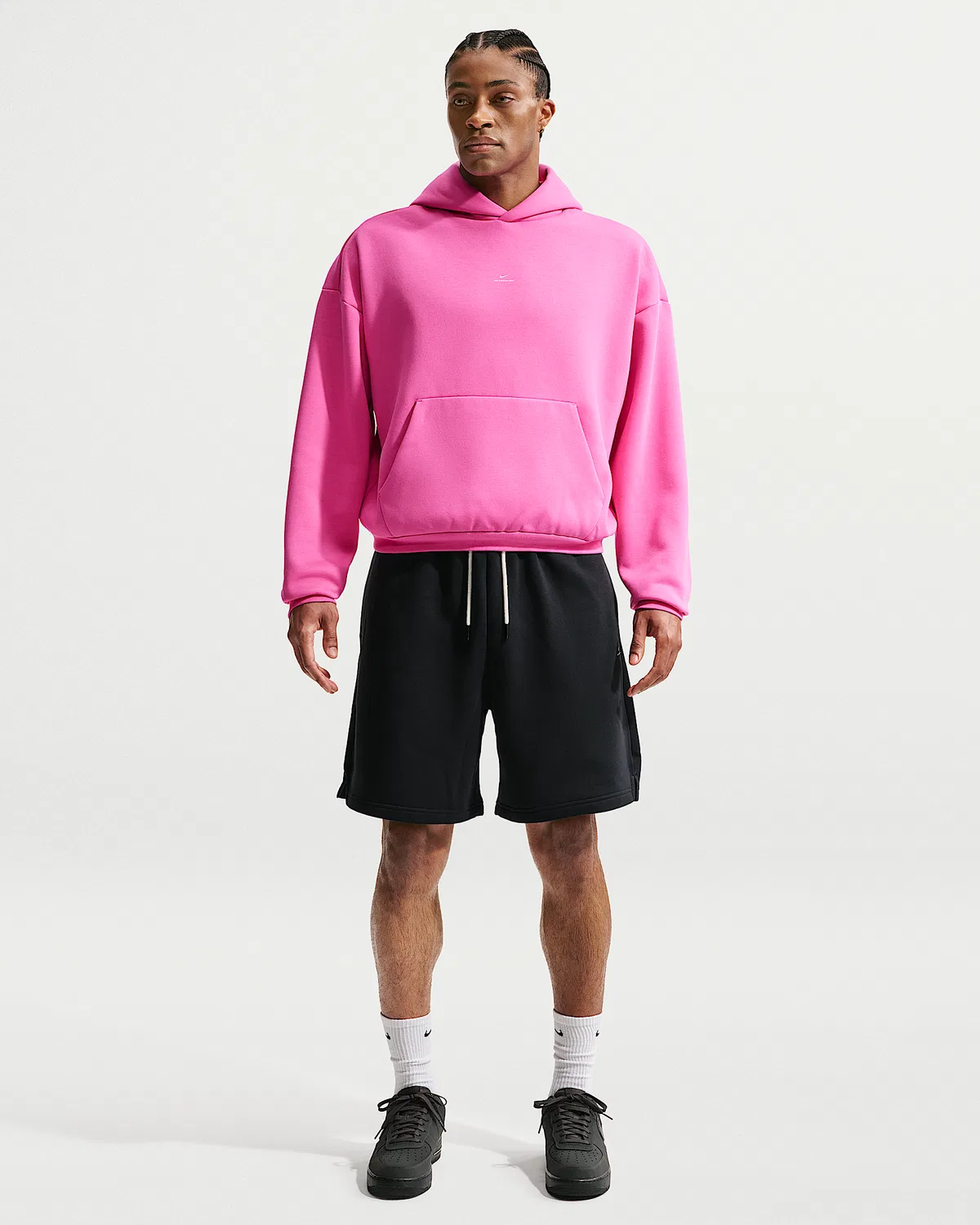 Мужская флисовая баскетбольная худи-пуловер Nike Standard Issue Therma-FIT, Laser Fuchsia/Pale Ivory — фото 4