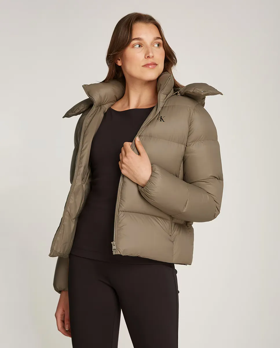 

Женский короткий пуховик с капюшоном Calvin Klein Jeans, серый