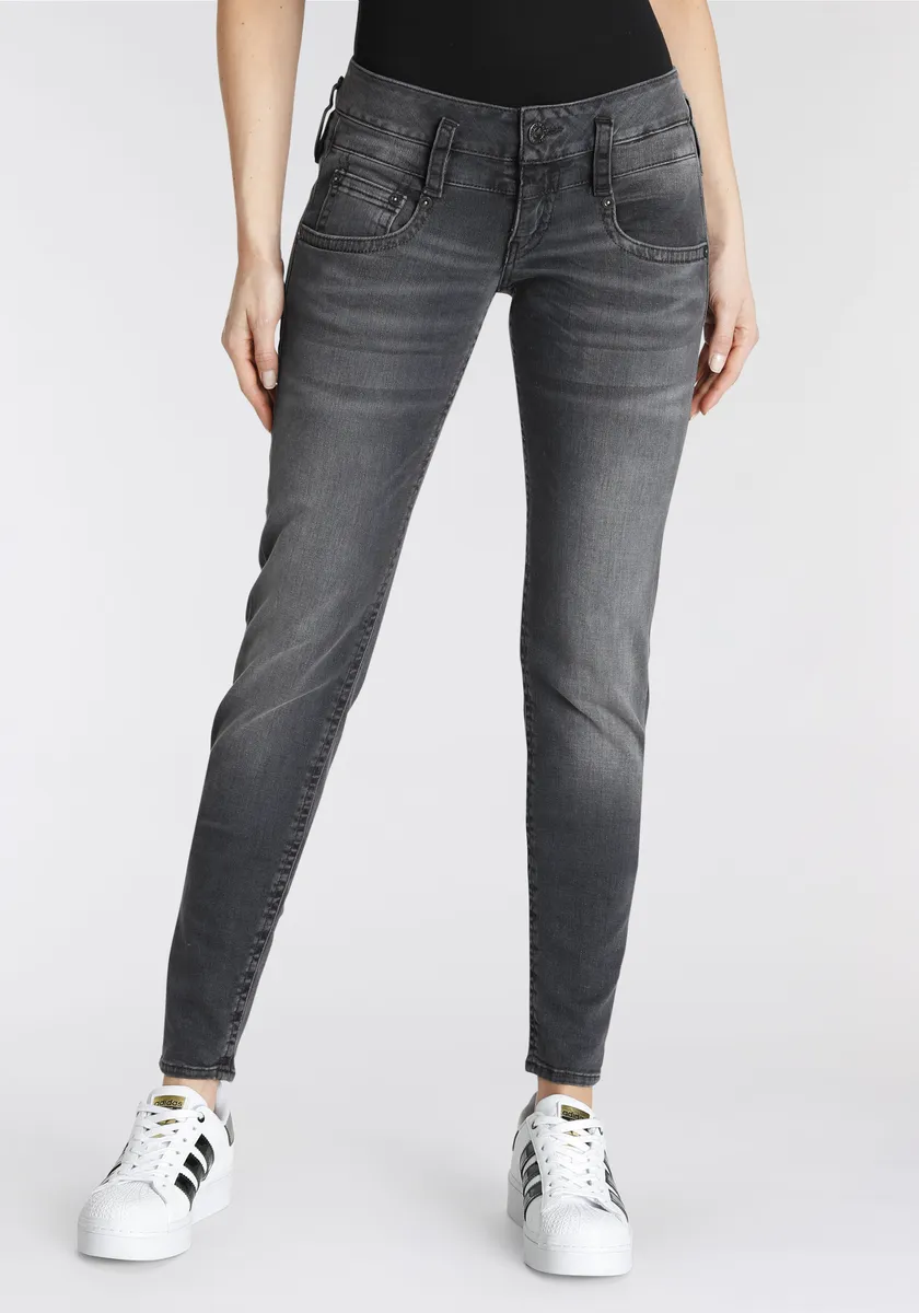 

Великолепные джинсы приталенного кроя "Pitch Slim Organic Denim Cashmere", очень удобные Herrlicher, цвет Asphalt