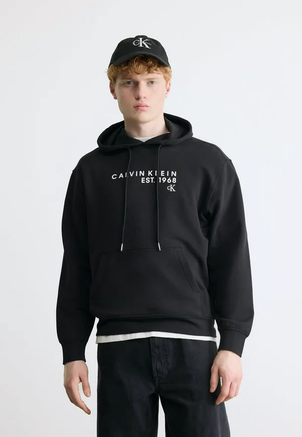 

Худи с графическим принтом 1968 года Calvin Klein Jeans, Black, Черный, Худи с графическим принтом 1968 года Calvin Klein Jeans, Black