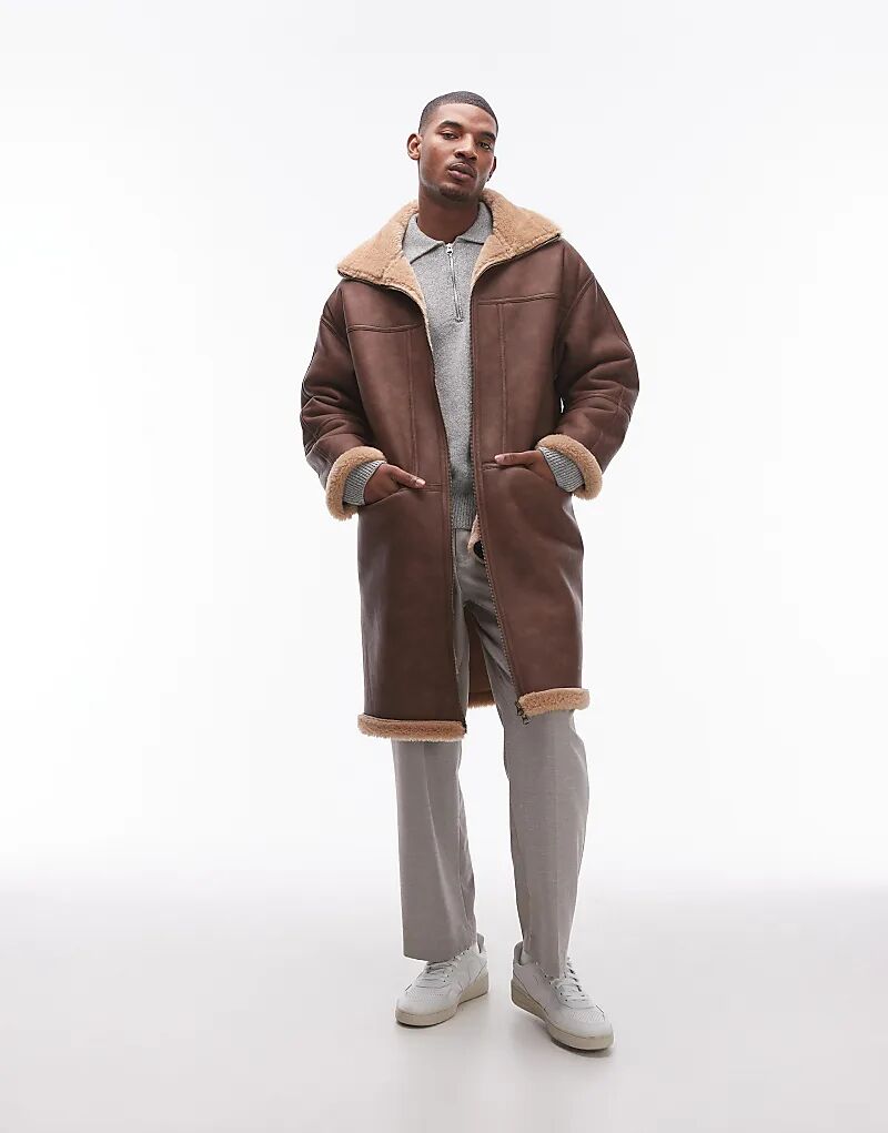 

Длинная куртка из искусственной овчины коричневого цвета Topman
