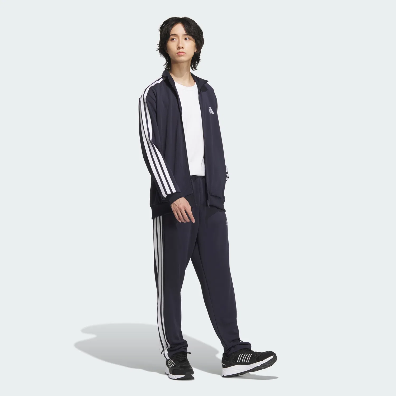 Мужская спортивная куртка 3S Regular Fit Doubleknit Track Jacket чёрная от Adidas — фото 3