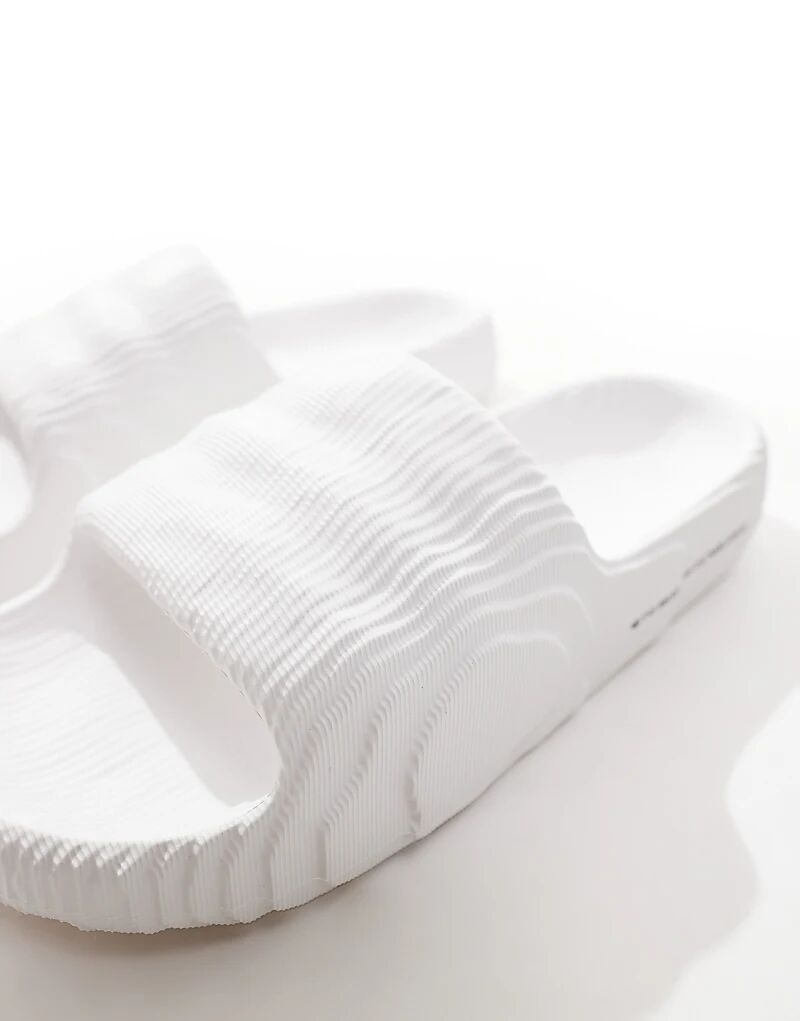 Шлепанцы Adidas Originals Adilette 22 белого цвета — фото 2