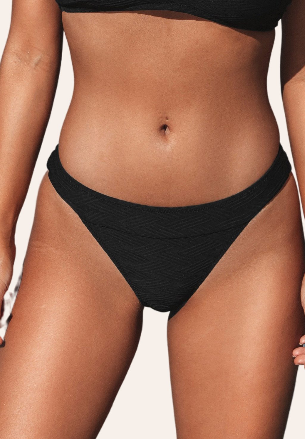 

Плавки бикини CHEEKY BIKINI BOTTOM Cupshe, черный