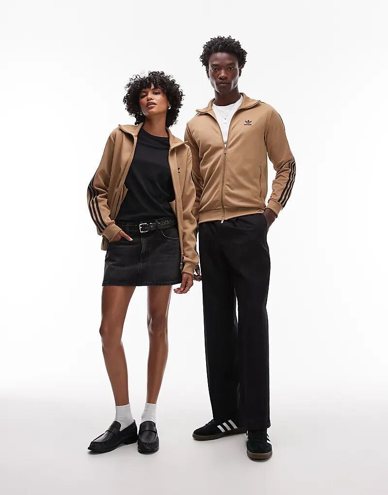 Классический спортивный топ adidas Originals бежевого цвета — фото 2