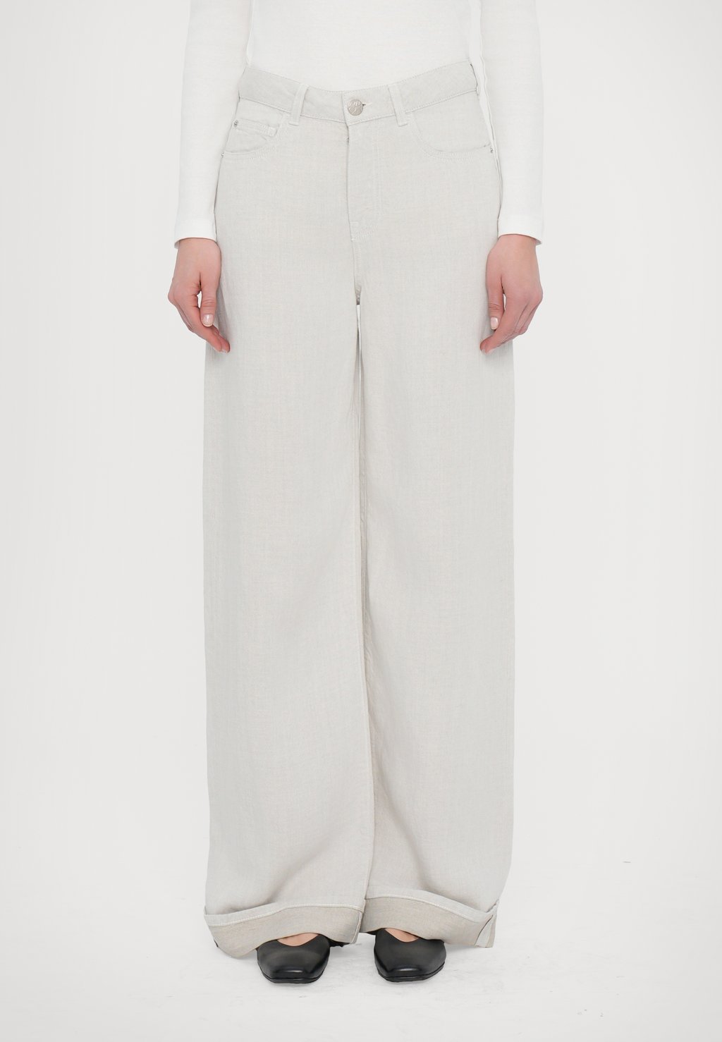 

Джинсы свободного кроя PANT Emporio Armani, белый