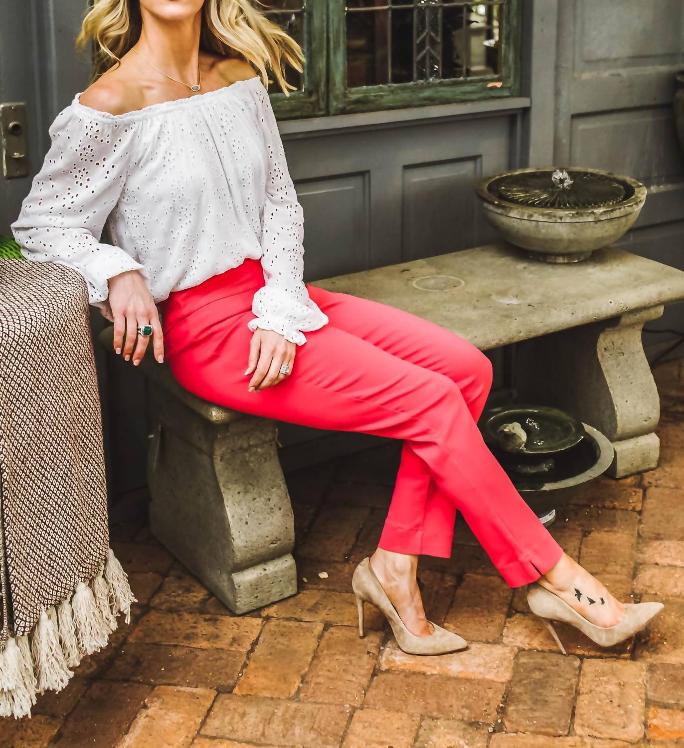 

Брюки Tate Low Rise Ankle Trouser в цвете Geranium Lysse