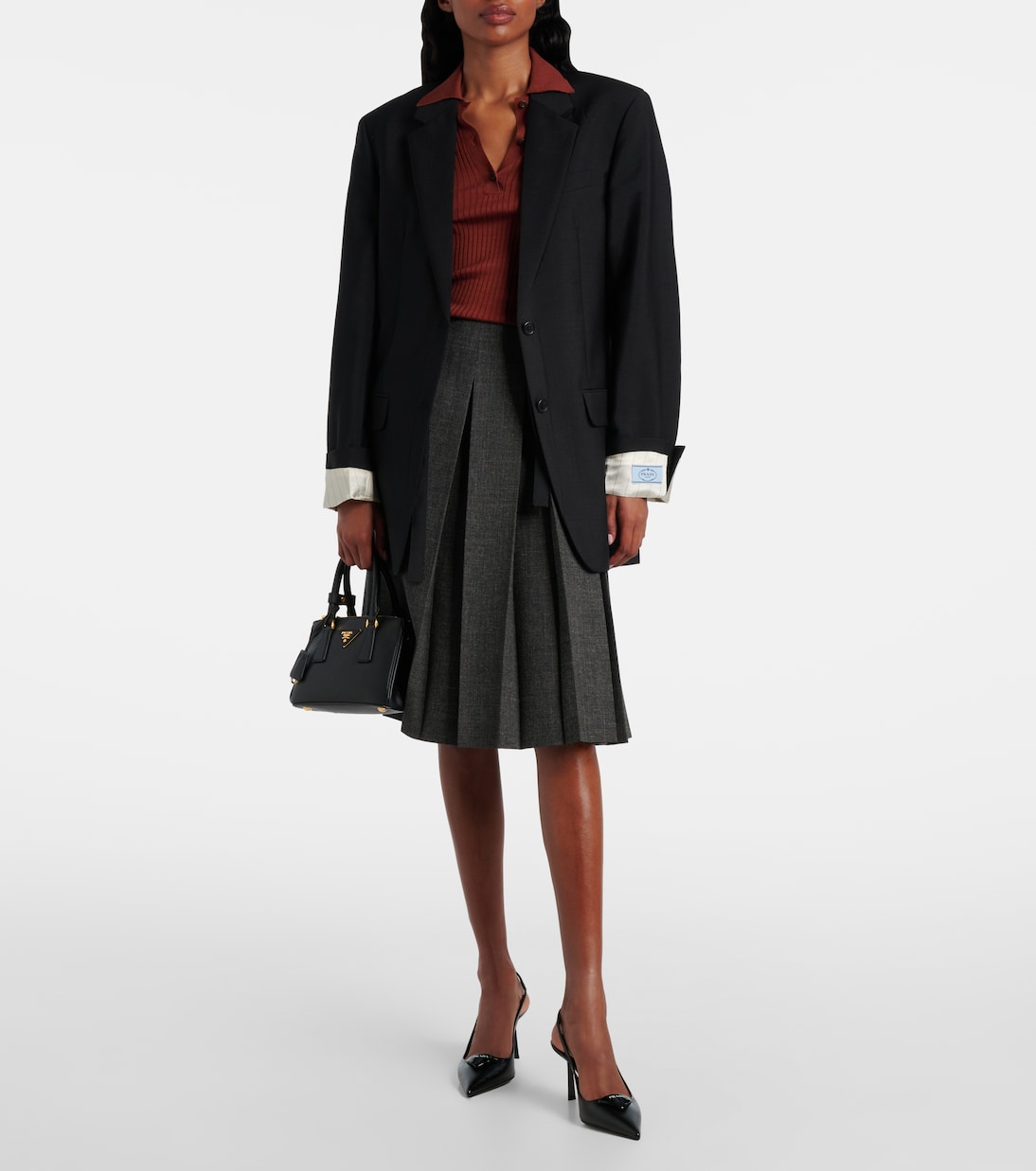 Сафьяновые кожаные туфли-лодочки на ремешке Prada, черный — фото 3