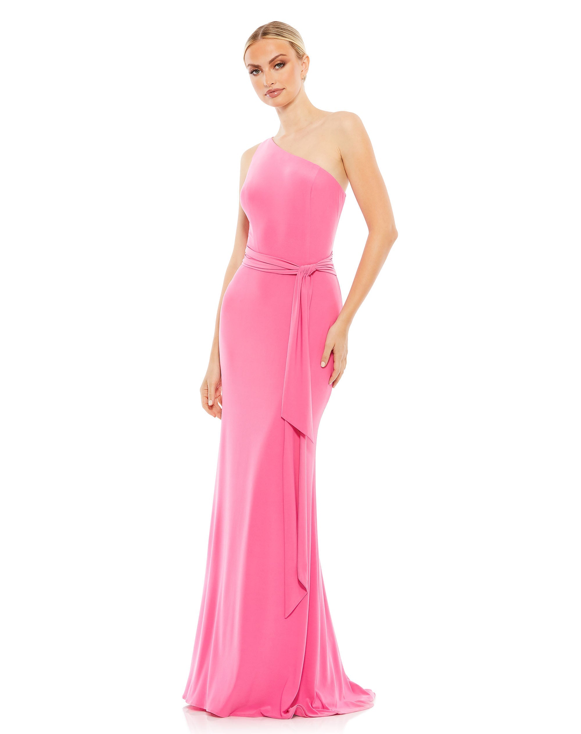 

Платье-труба из джерси на одно плечо с поясом Ieena for Mac Duggal, розовый