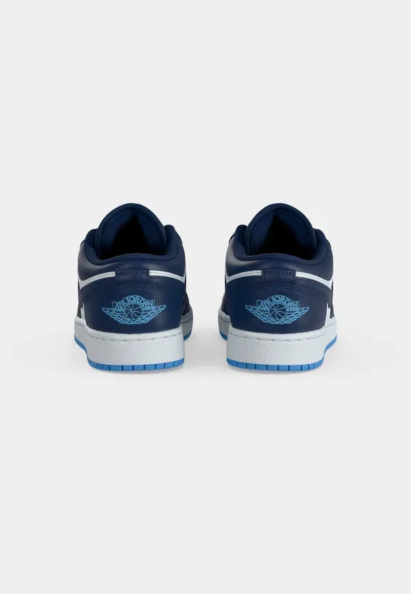 Кроссовки Air 1 Jordan, midnight navy/university blue/white, цвет темно-синий/университетский синий/белый — фото 4
