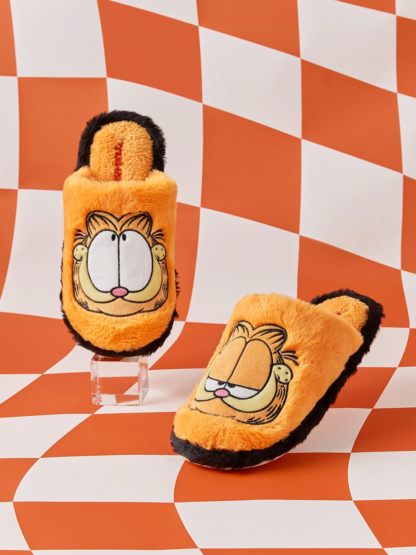 

Женские домашние тапочкиGARFIELD Garfield X Shein, желтый