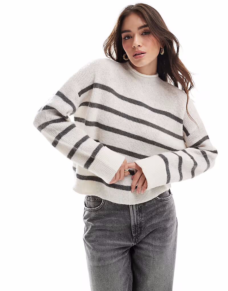 

Джемпер с воротником-стойкой в полоску от ASOS DESIGN