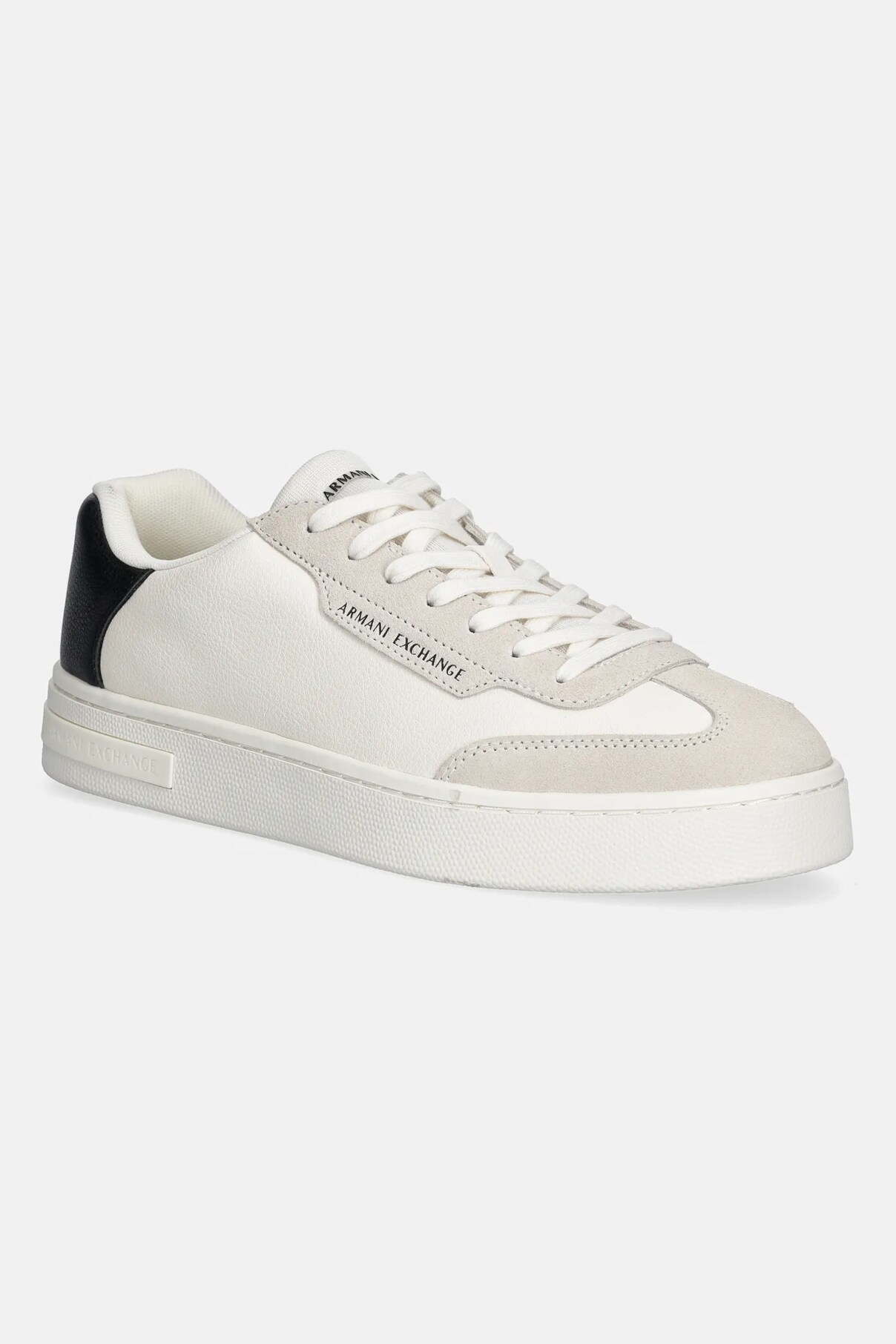 

Кроссовки Armani Exchange, белый