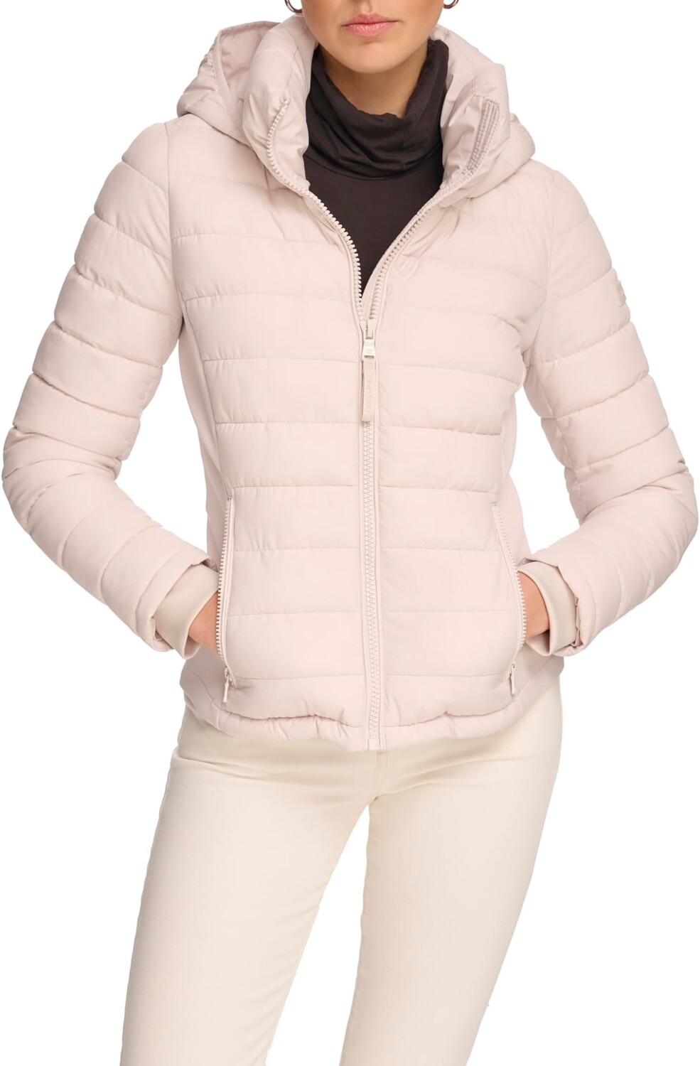 

Пуховик Calvin Klein Scuba Side Lightweight Puffer, цвет Oyster