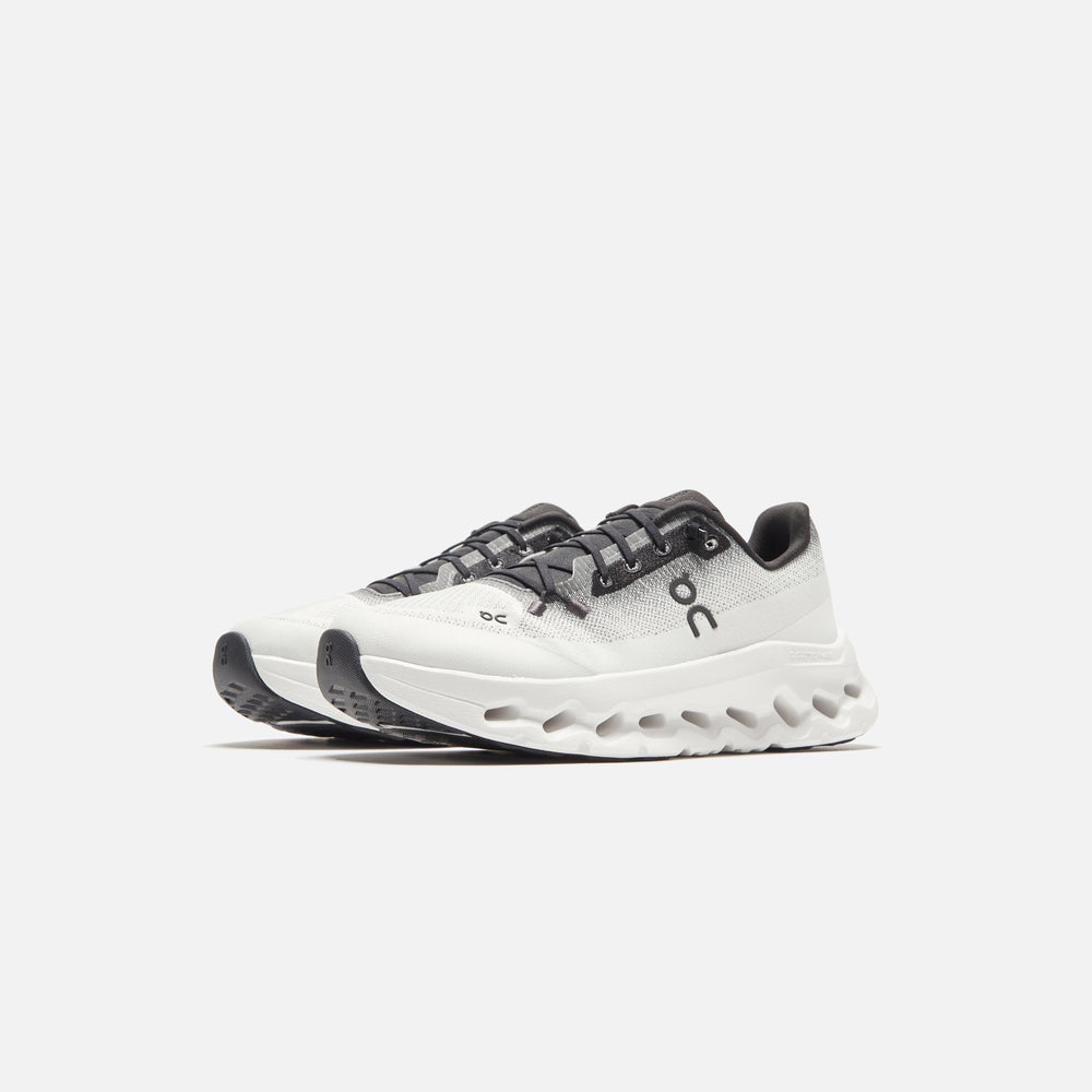 Кроссовки On Running WMNS Cloudtilt, цвет Black/Ivory — фото 2
