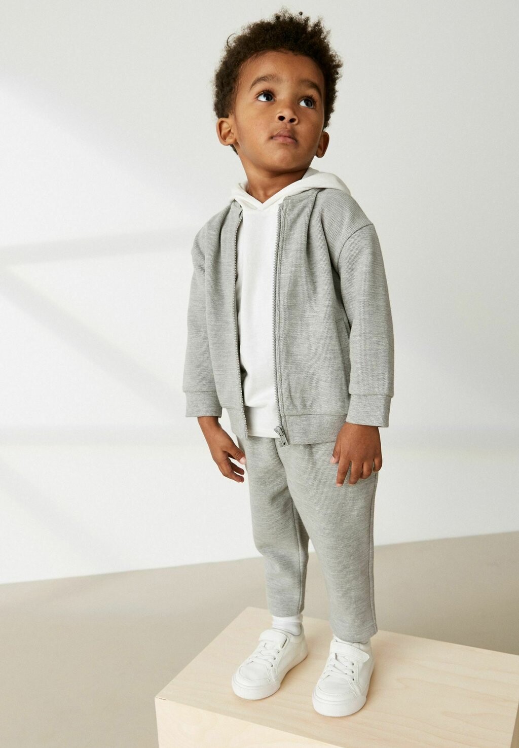 

Спортивный костюм 3 PIECE JERSEY BOMBER AND JOGGER SET Next, цвет pale grey