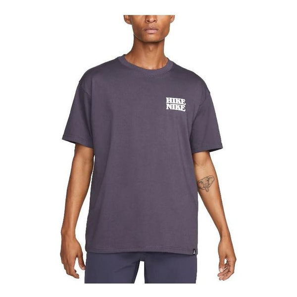 

Футболка Nike ACG Hike T-Shirt 'Gridiron', серый