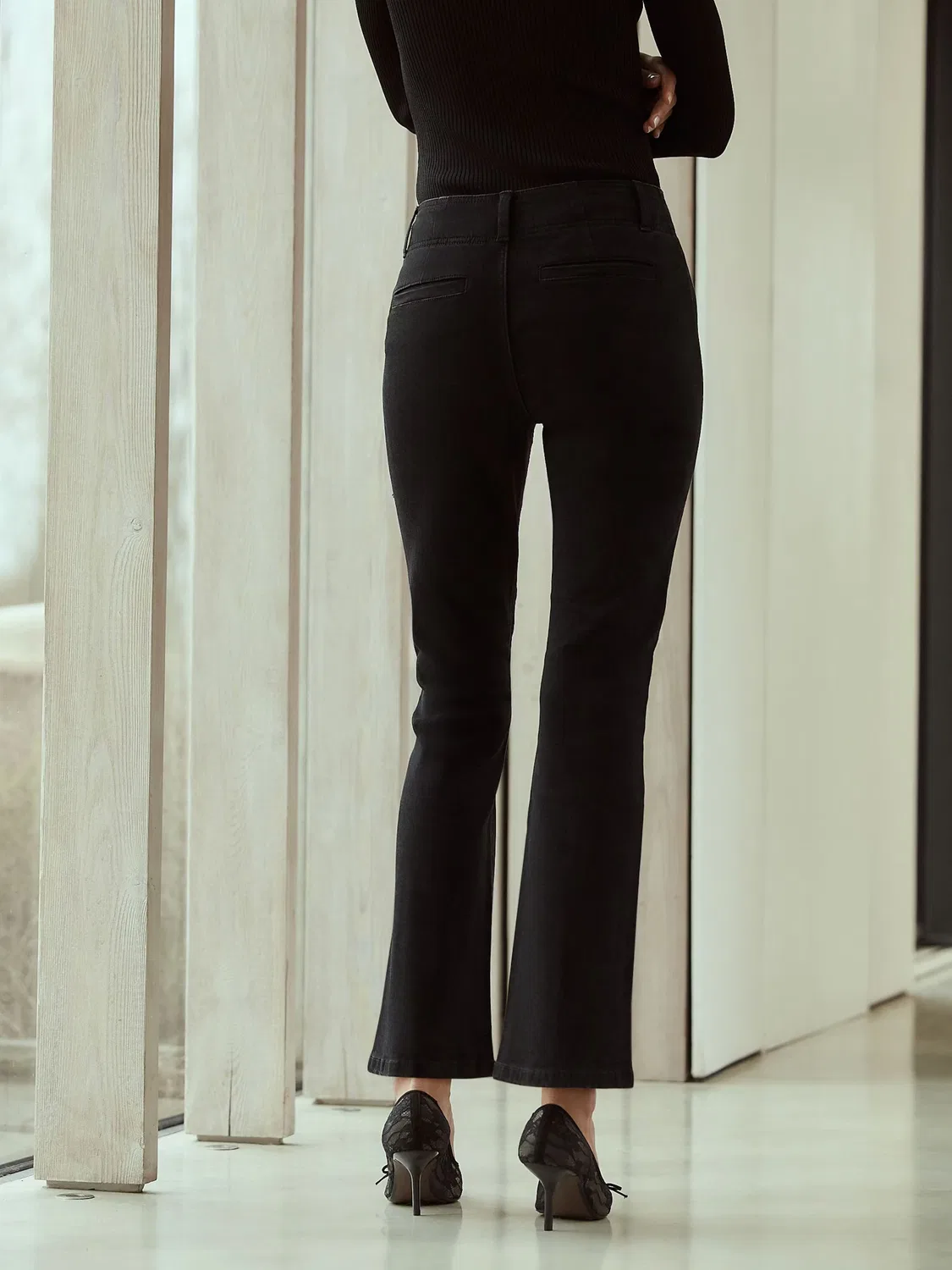 Джинсы-клеш Next, Black Denim — фото 3