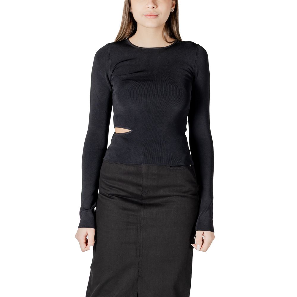 

Черные топы и футболки из искусственного шелка Calvin Klein Jeans