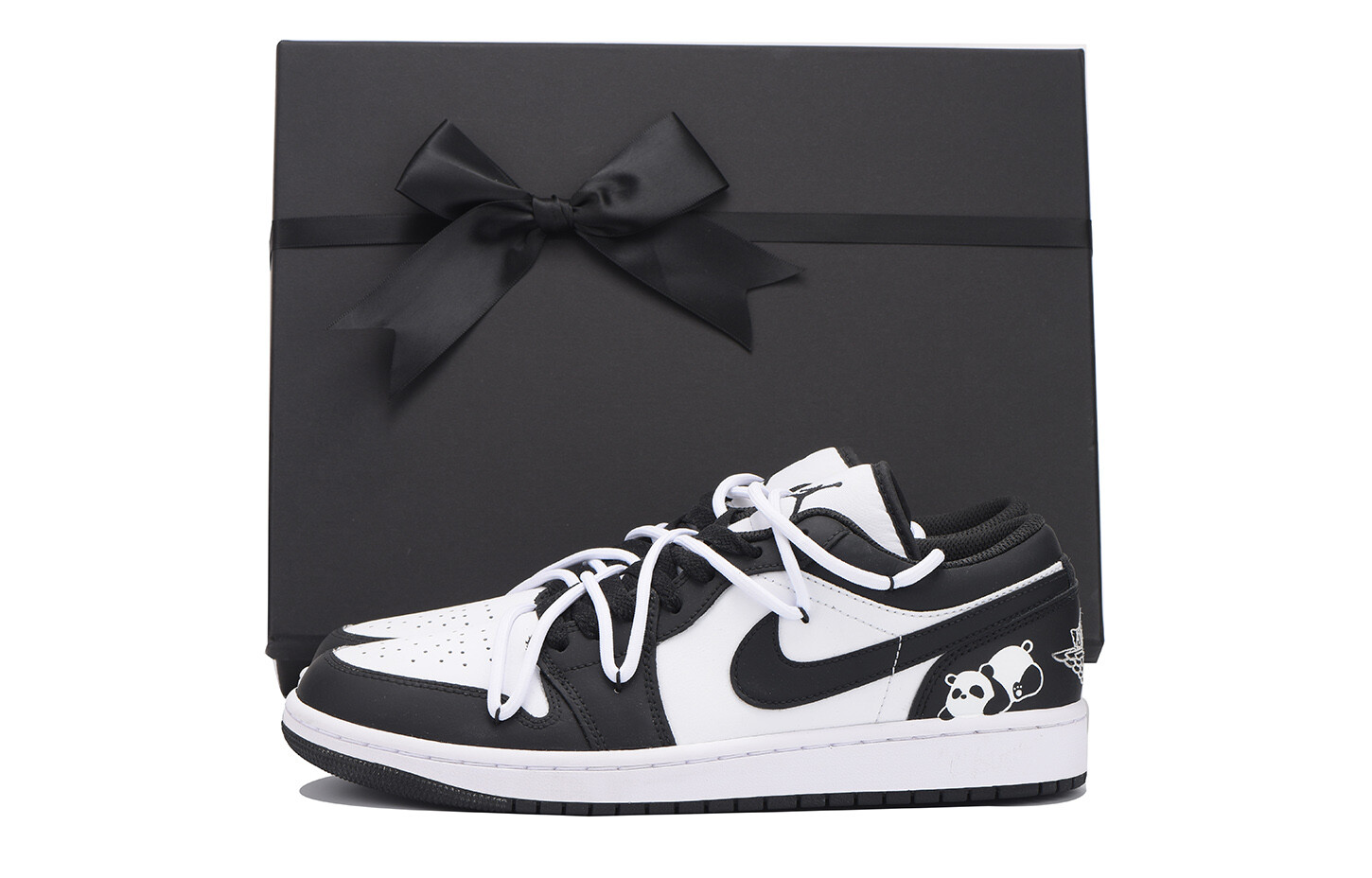 

Баскетбольные кроссовки Air 1 Vintage Men Low-Top Black/White Jordan