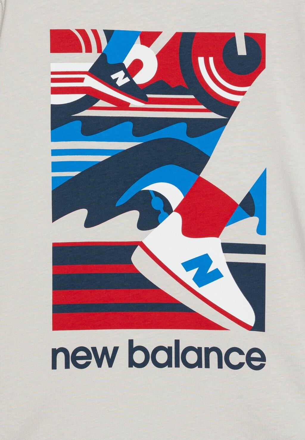 

Футболка с принтом GREATEST HITS GRAPHIC TEE New Balance, серый
