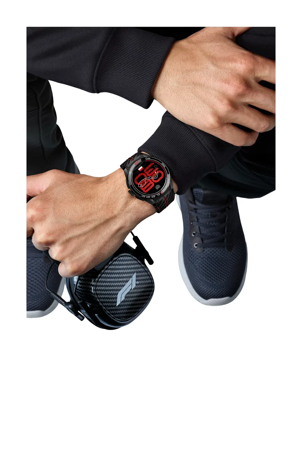 TAG HEUER Connected калибр E5 х Formula 1 издание - SBT8A85.EB0417, черный — фото 2