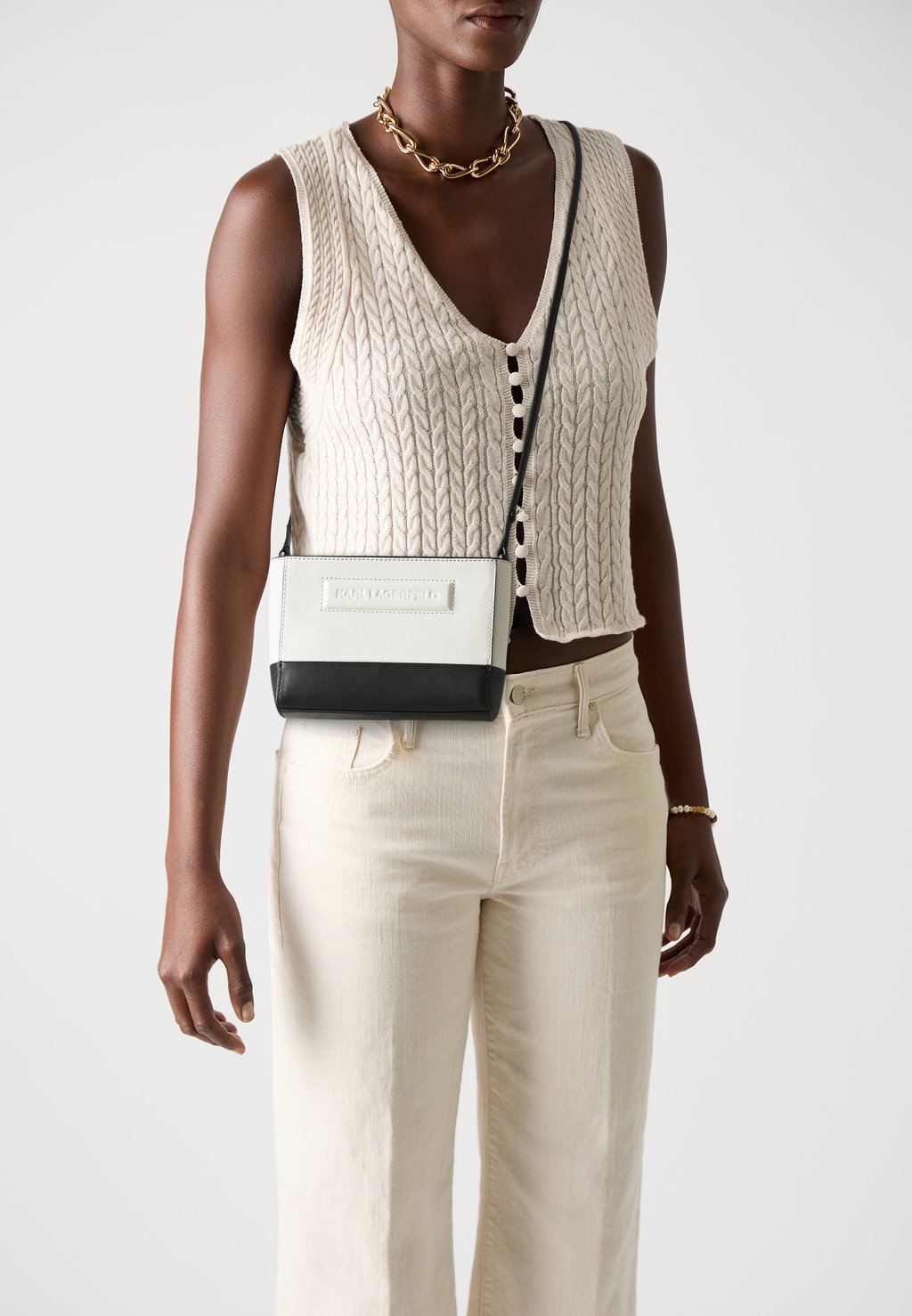 

Сумка через плечо IKON ZIPPED POUCH - Across body bag KARL LAGERFELD, черный