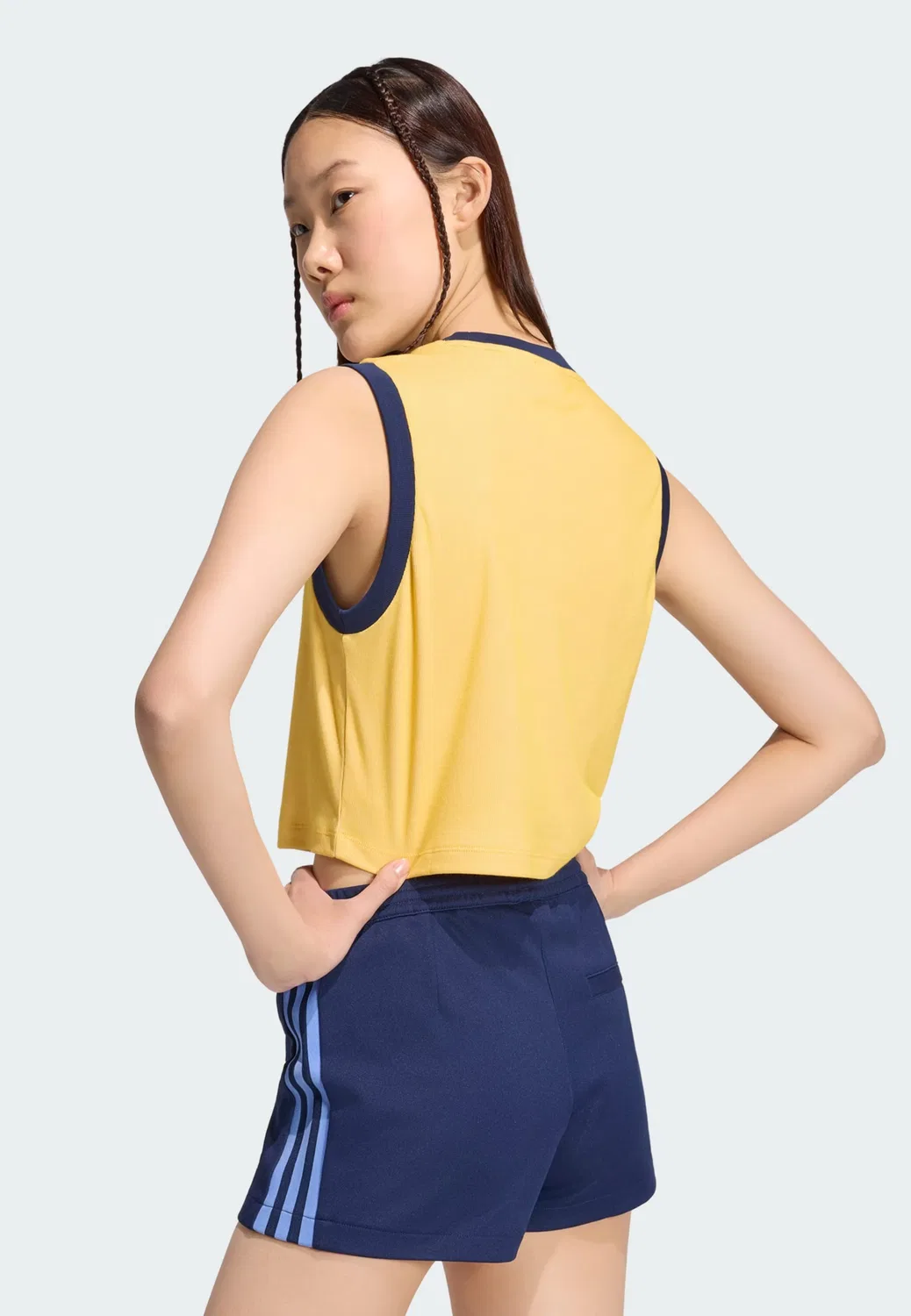 Футболка Adidas Originals лимонного цвета — фото 3