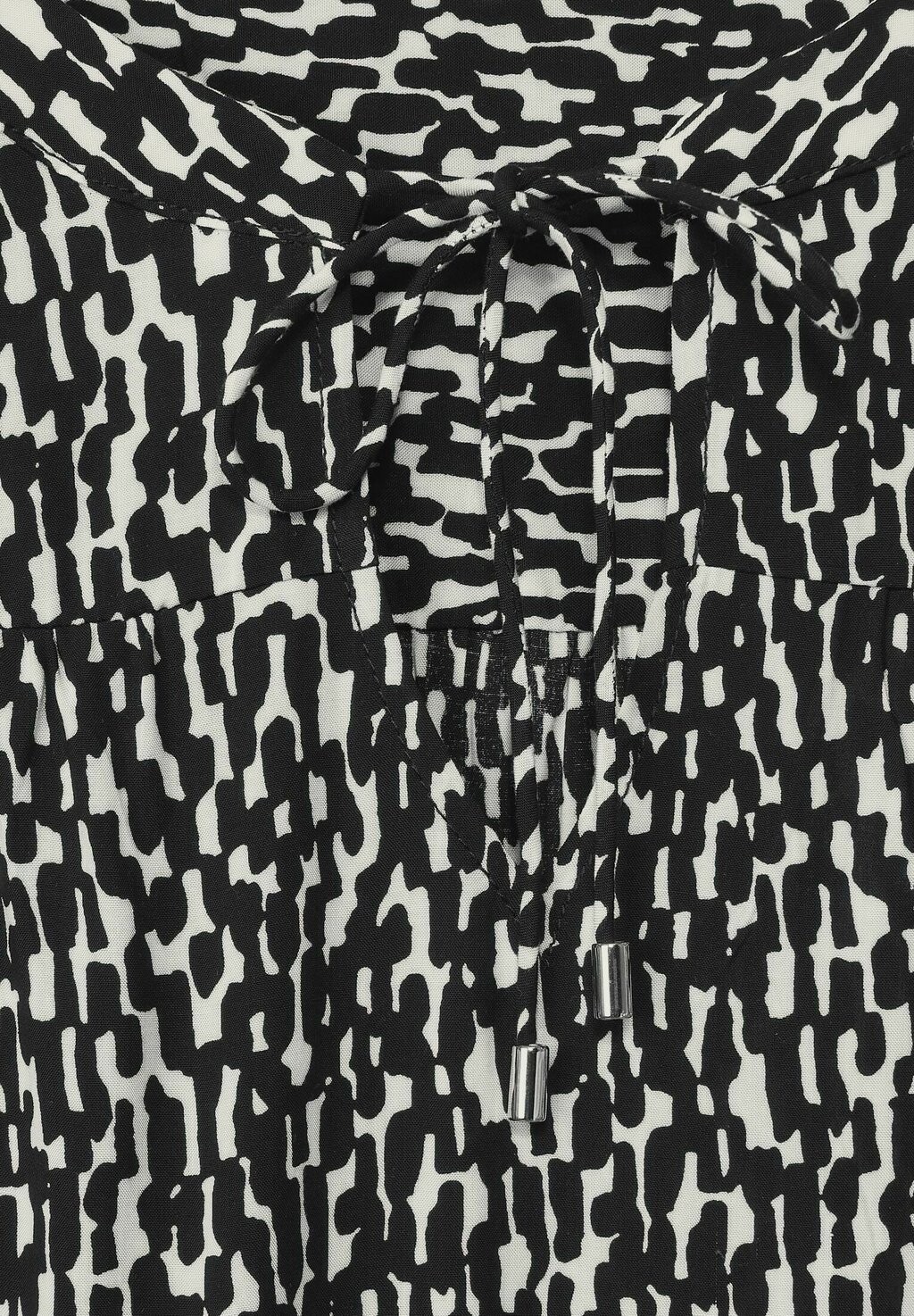 

Блуза PRINT MIT SMOKDETAILS Street One, черный