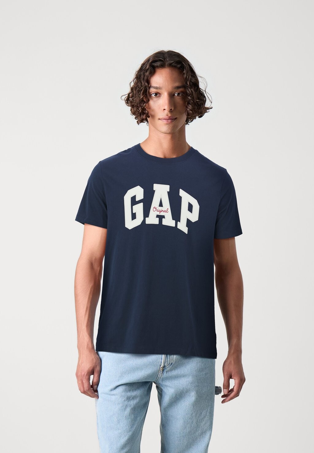 

Футболка с принтом EVERYDAY SOFT ORIGINAL ARCH GAP, черный