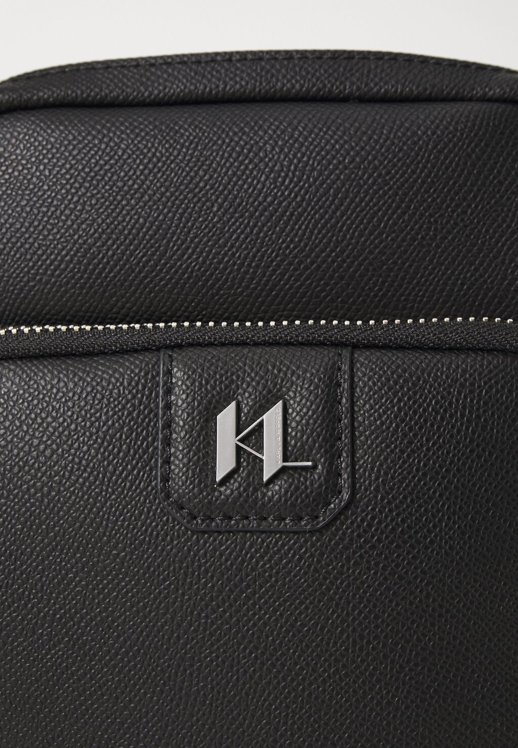 

Сумка через плечо K/MONOGRAM CROSSBODY KARL LAGERFELD, черный