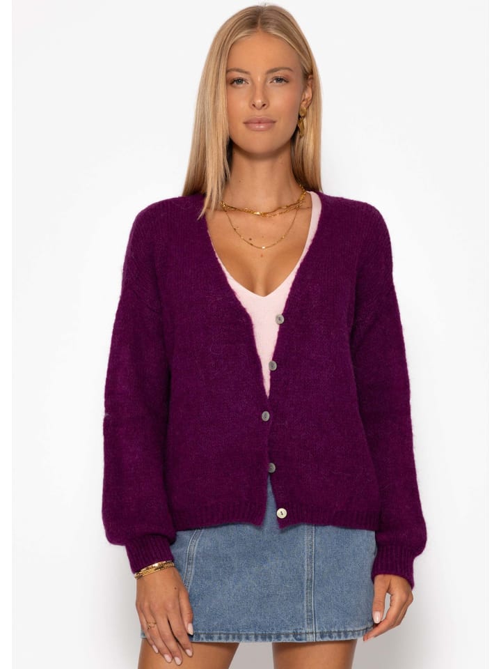 

Кардиган с V-образным вырезом и планкой на пуговицах сливового цвета SASSYCLASSY