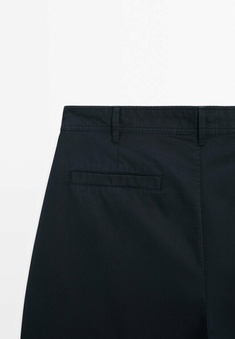 

Шорты Bermuda Massimo Dutti, темно-синие