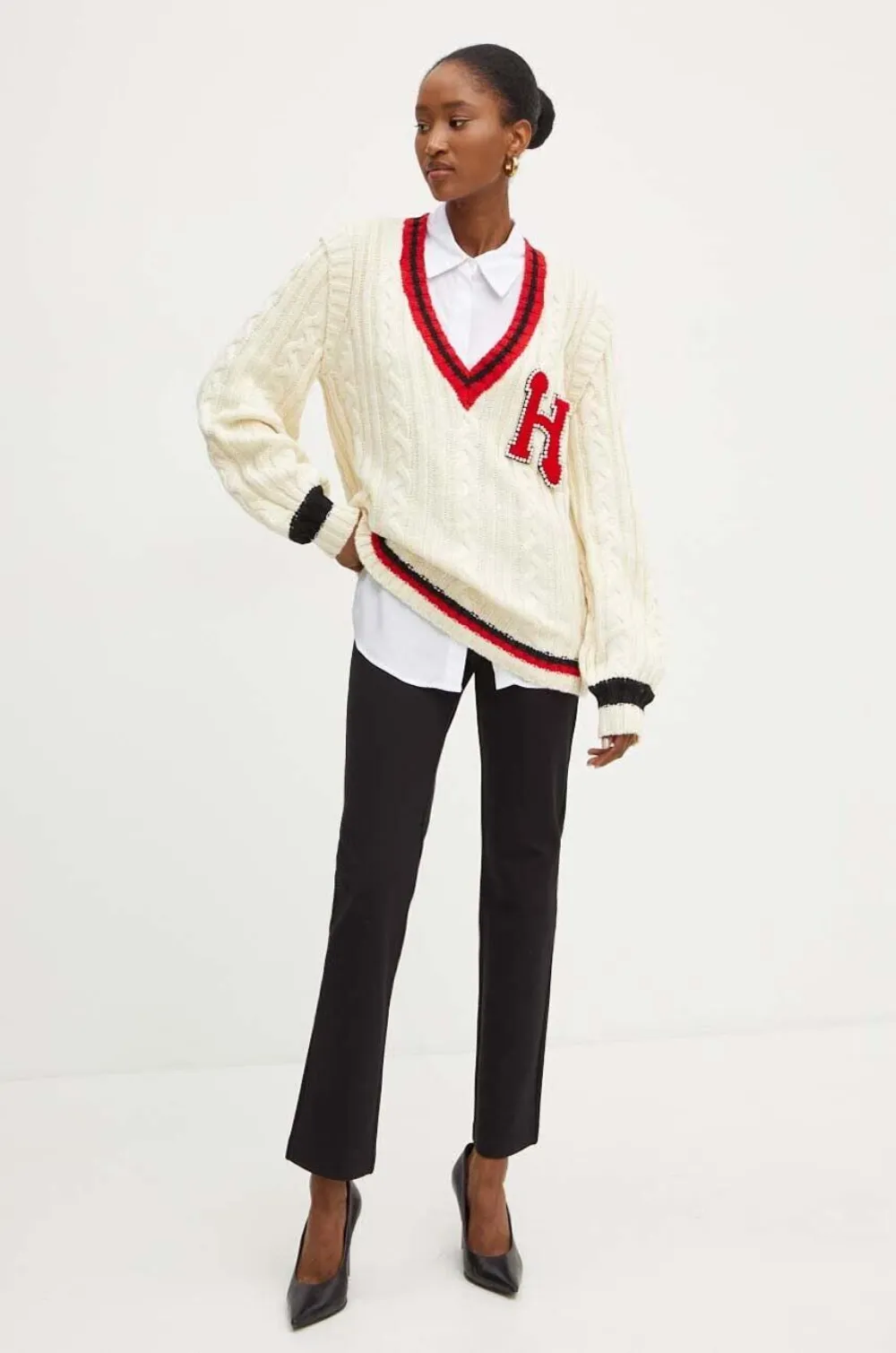 

Декорированный свитер фактурной вязки Silvian Heach, нейтральный